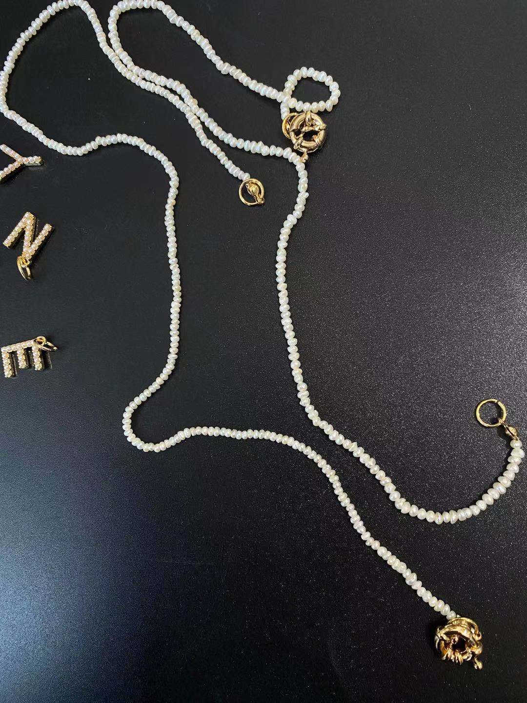 Wholesale Jewelry Fashion Letter Imitation Pearl Freshwater Pearl Copper Necklace display picture 4