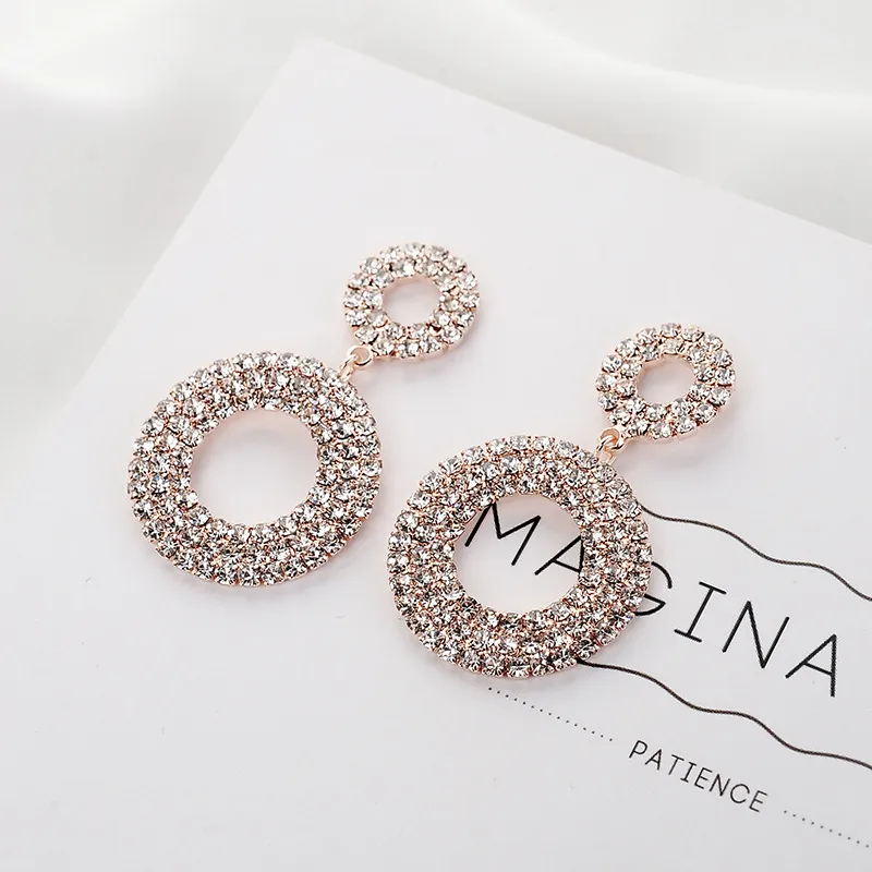Geometric Temperament Claw Chain Rhinestone Hoop Earrings display picture 5