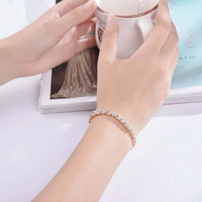 Fashion Sparkling Full Diamond Rhinestone Geometric Buckle Bracelet display picture 4