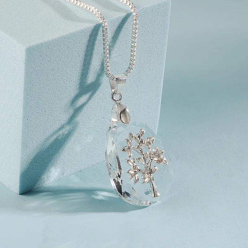 Fashion Water Droplets Alloy Glass Copper Clad Iron Wholesale Pendant Necklace display picture 8