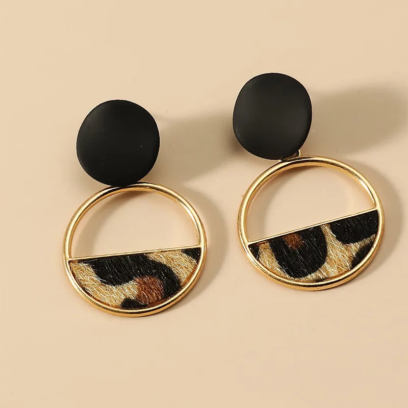 Fashion Acetate Half Hollow Leopard Print Alloy Earrings display picture 5