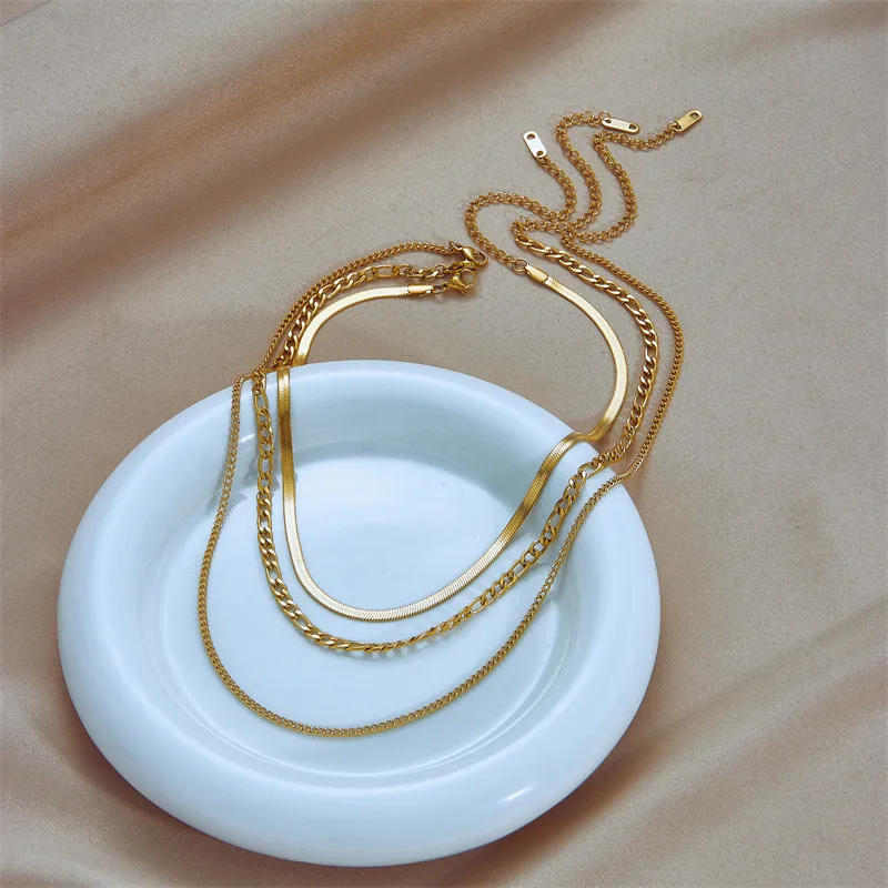 Stainless Steel 18K Gold Plated Simple Style Gold Plated Geometric No Inlaid Layered Necklaces display picture 7