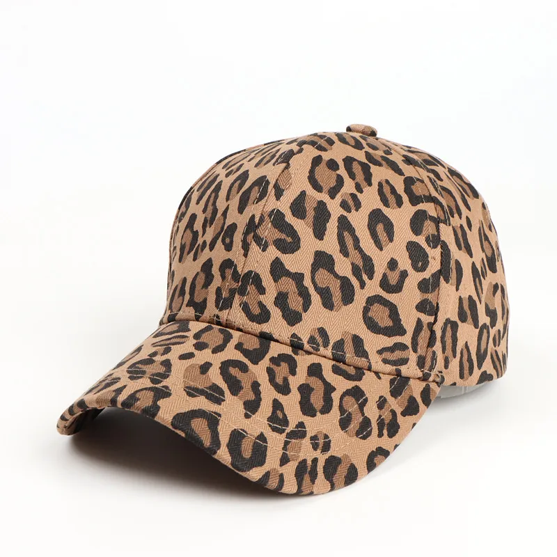 Personalized Cow Striped Baseball Cap Curved Eaves Leopard Print Baseball Cap Men's And Women's Outdoor Sunscreen Hat display picture 4