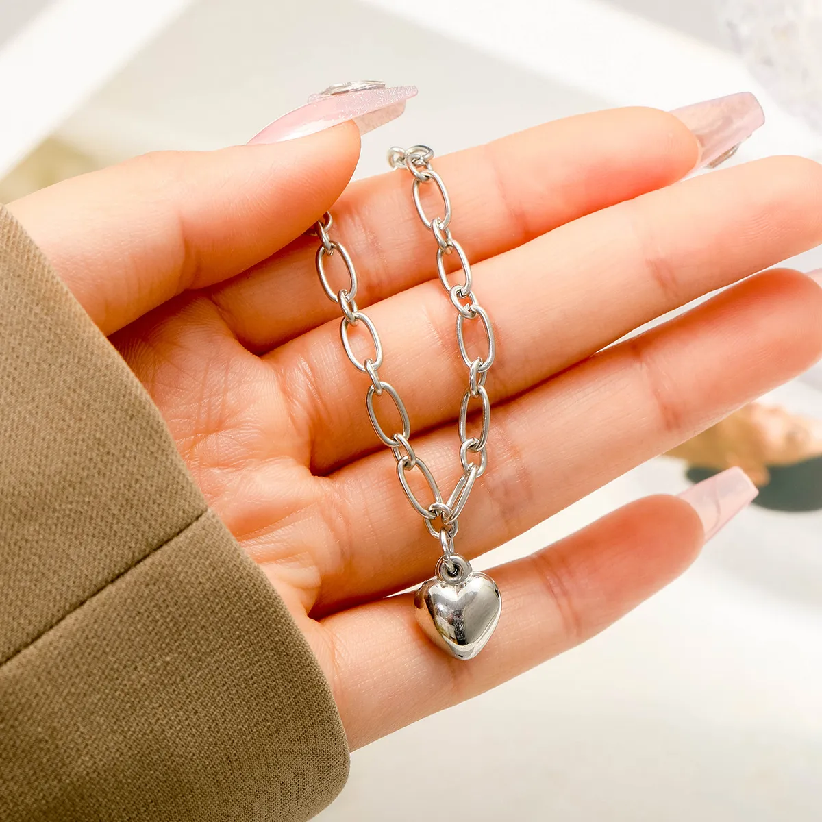Simple Style Heart Shape Alloy Plating Women's Bracelets display picture 5
