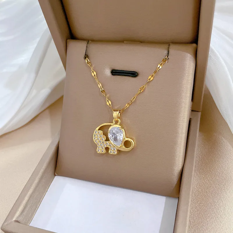 Wholesale Simple Style Classic Style Elephant Titanium Steel Copper Plating Inlay Artificial Gemstones Pendant Necklace display picture 3