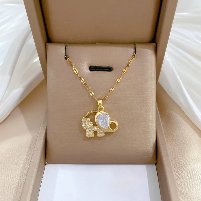 Wholesale Simple Style Classic Style Elephant Titanium Steel Copper Plating Inlay Artificial Gemstones Pendant Necklace display picture 5