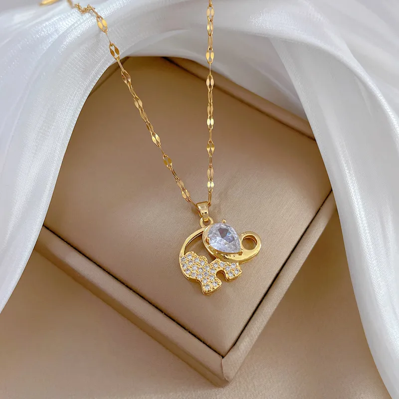Wholesale Simple Style Classic Style Elephant Titanium Steel Copper Plating Inlay Artificial Gemstones Pendant Necklace display picture 4