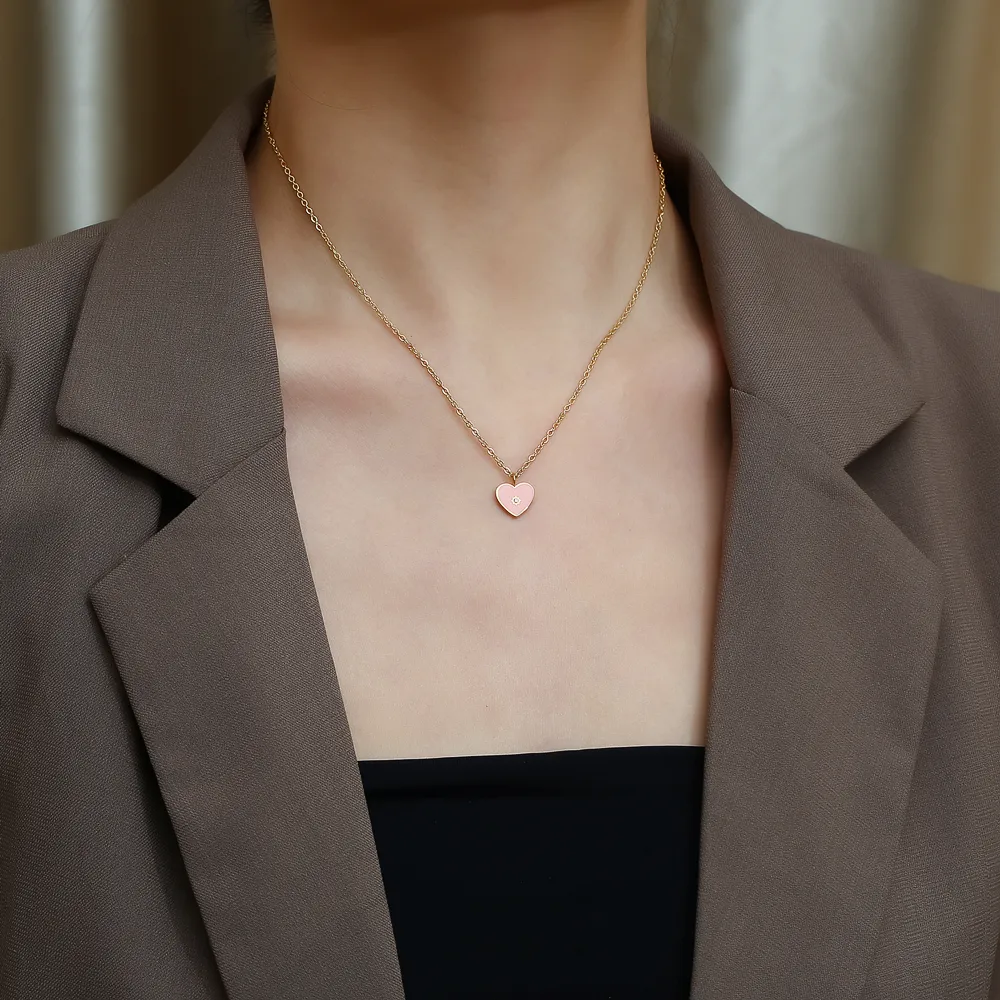 304 Stainless Steel 18K Gold Plated IG Style Sweet Simple Style Epoxy Plating Inlay Heart Shape Zircon Pendant Necklace display picture 4