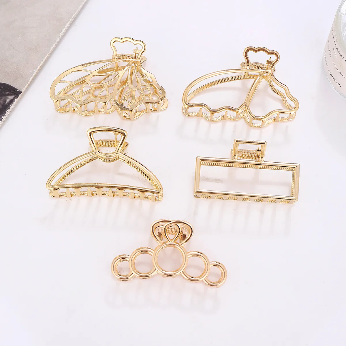 Women's Vintage Style Butterfly Metal Plating Hair Claws display picture 2