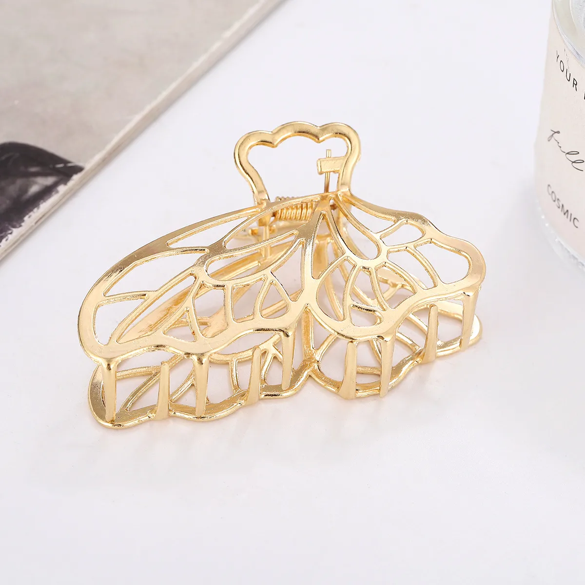 Women's Vintage Style Butterfly Metal Plating Hair Claws display picture 4