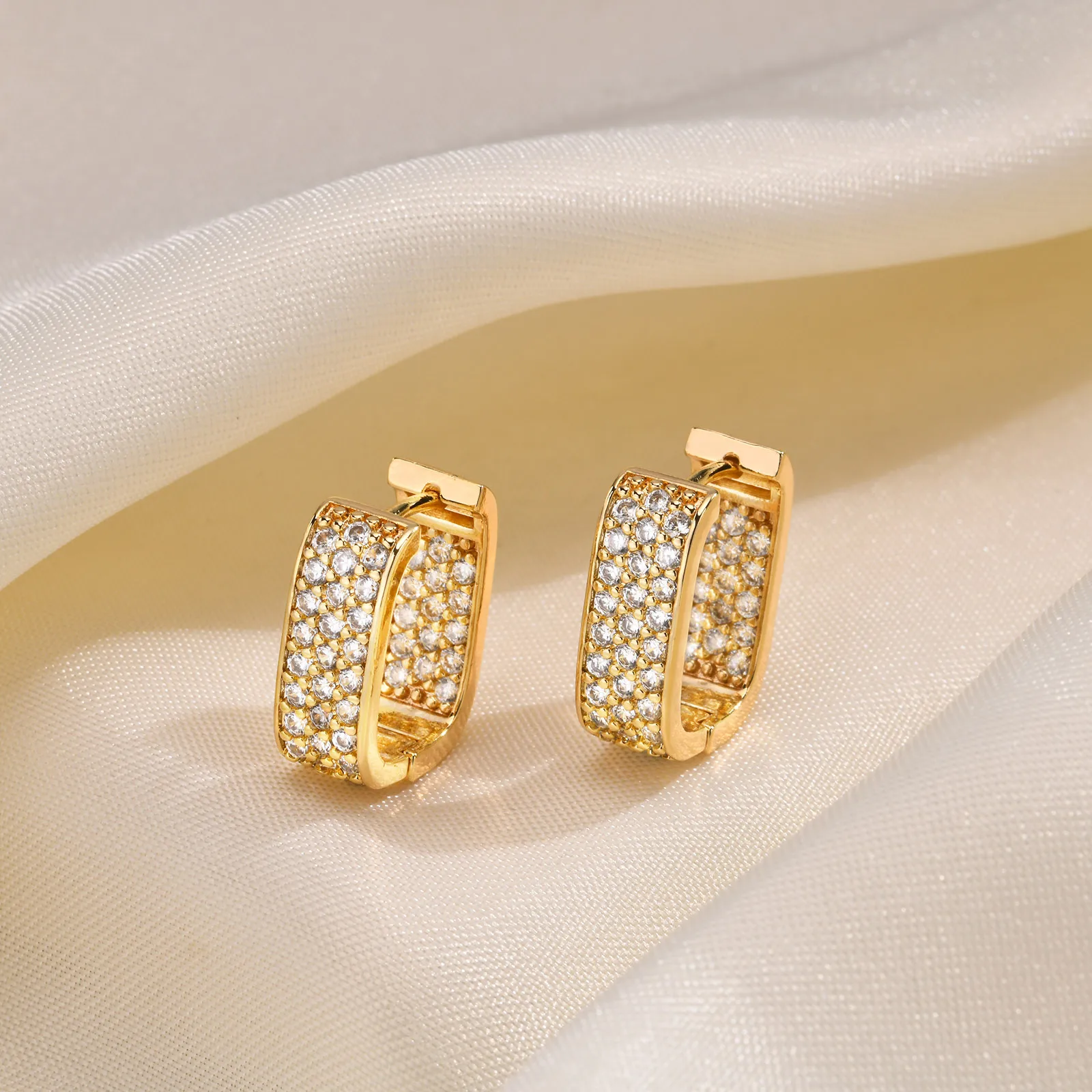 1 Pair IG Style Vintage Style U Shape Plating Inlay Brass Zircon Hoop Earrings display picture 7