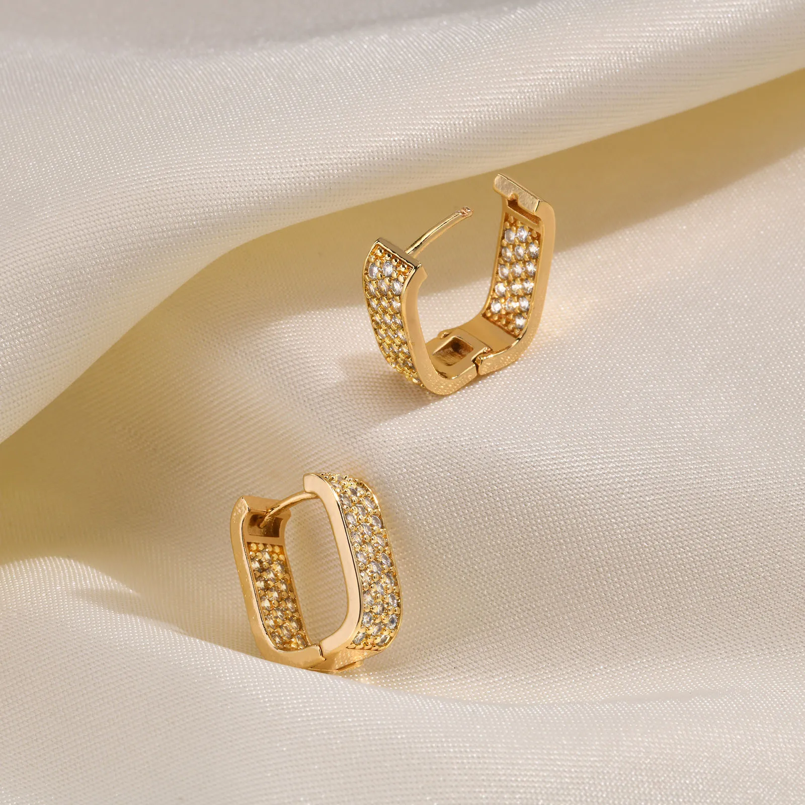 1 Pair IG Style Vintage Style U Shape Plating Inlay Brass Zircon Hoop Earrings display picture 10