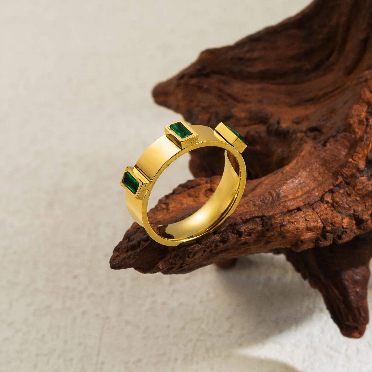 Simple Style Geometric Solid Color Stainless Steel Plating Inlay Zircon 18k Gold Plated Rings display picture 2