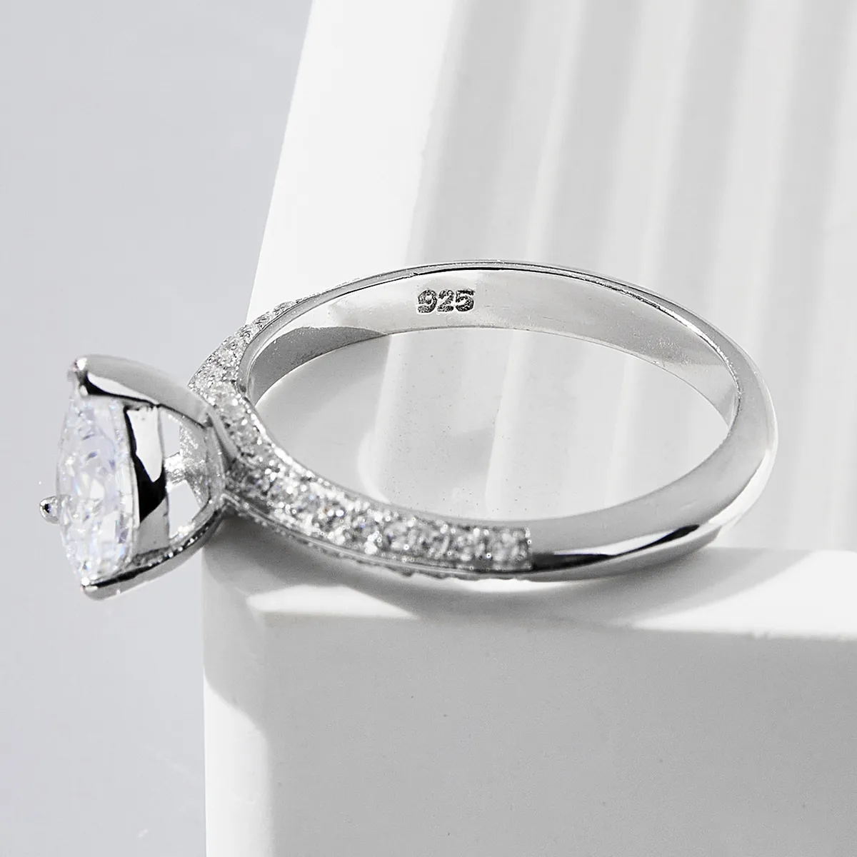925 Sterling Silver Zircon Square Heart Shape Rings display picture 7