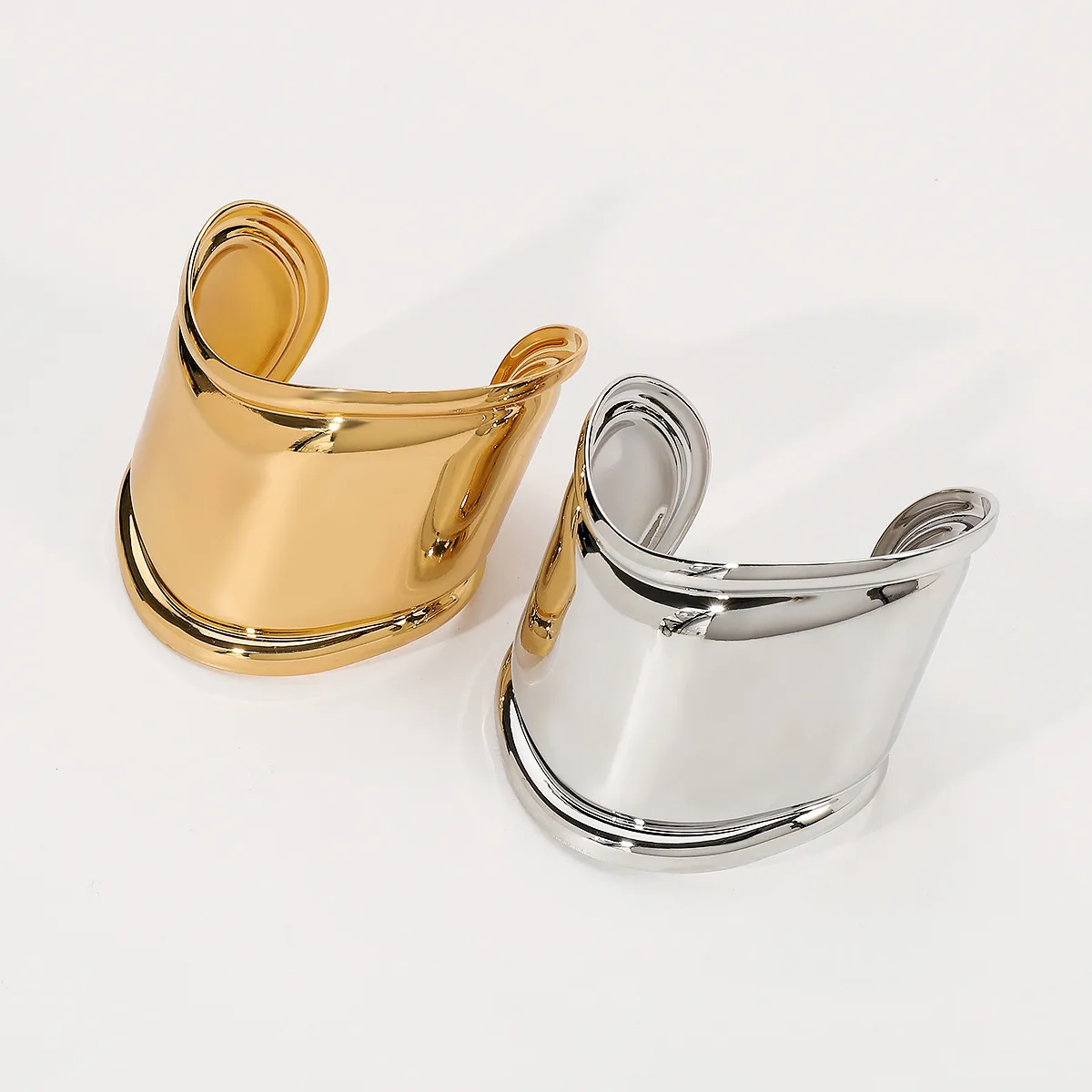 Simple Style Solid Color Alloy Women's Bangle display picture 6