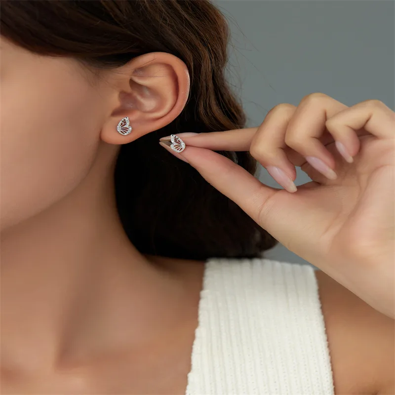 1 Pair Simple Style Classic Style Butterfly Inlay Stainless Steel Titanium Steel Zircon Ear Studs display picture 4