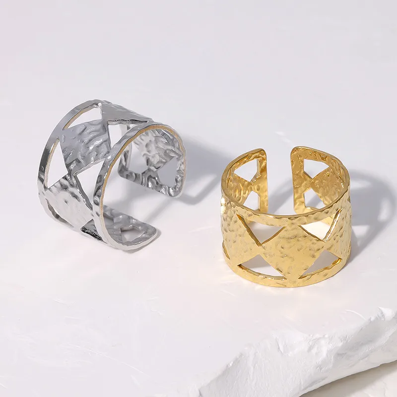 304 Stainless Steel 18K Gold Plated Lady Plating Round Open Rings display picture 2