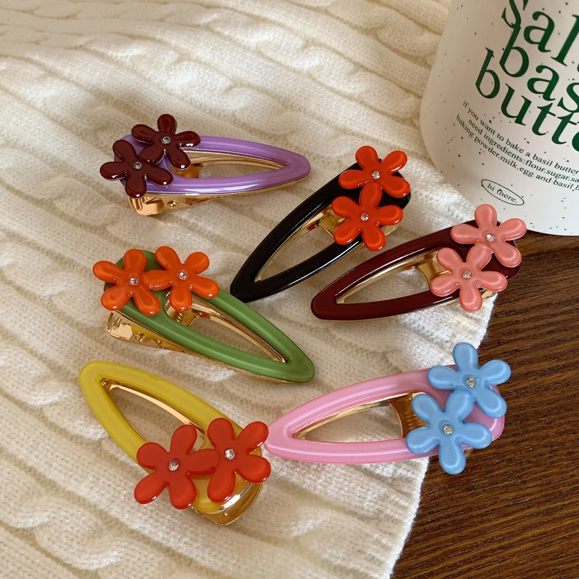 Women's Simple Style Classic Style Flower Acetic Acid Sheets Inlay Rhinestones Hair Clip display picture 3