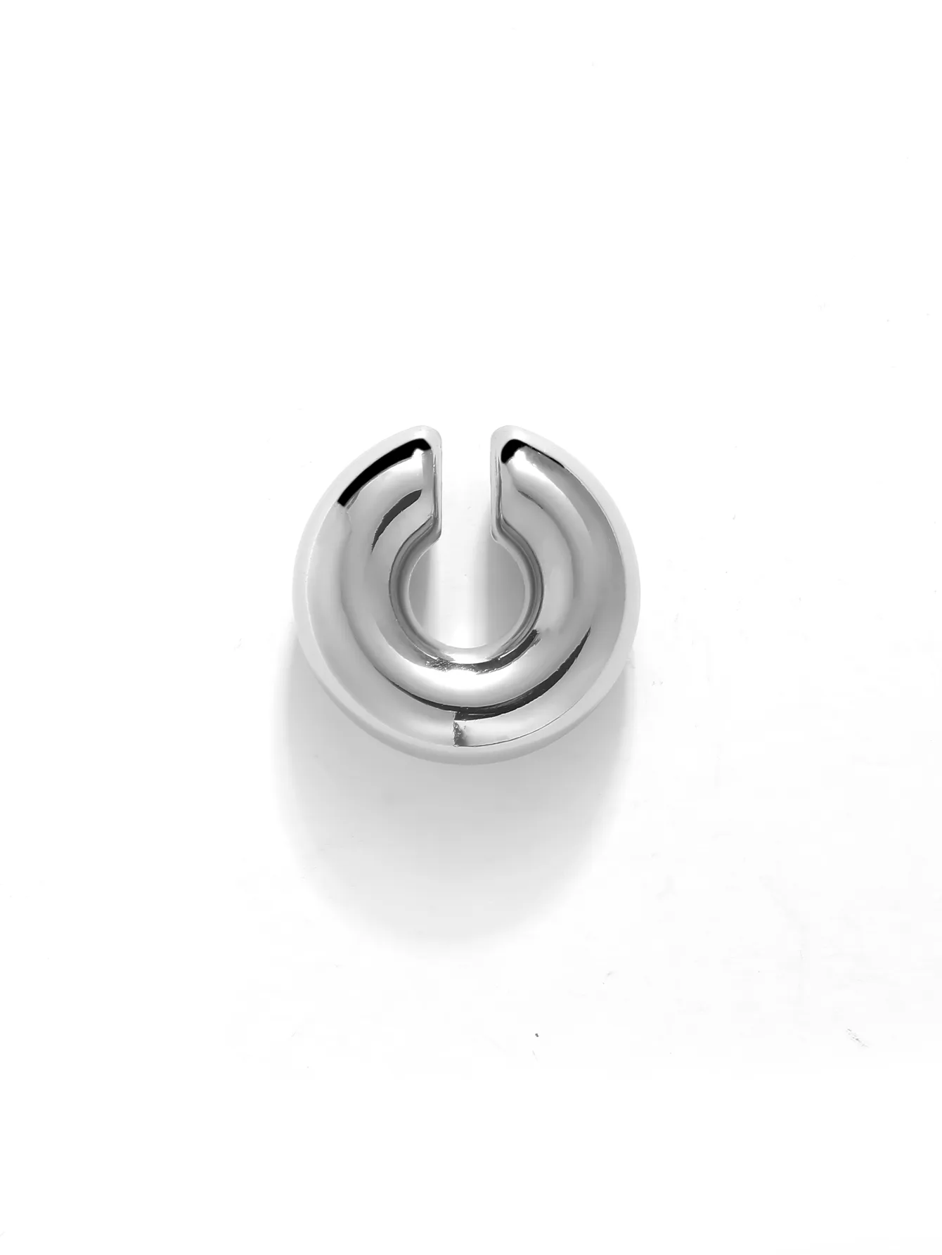 1 Piece Retro Punk Simple Style Solid Color Polishing 304 Stainless Steel Non-Electroplating Ear Cuffs display picture 1
