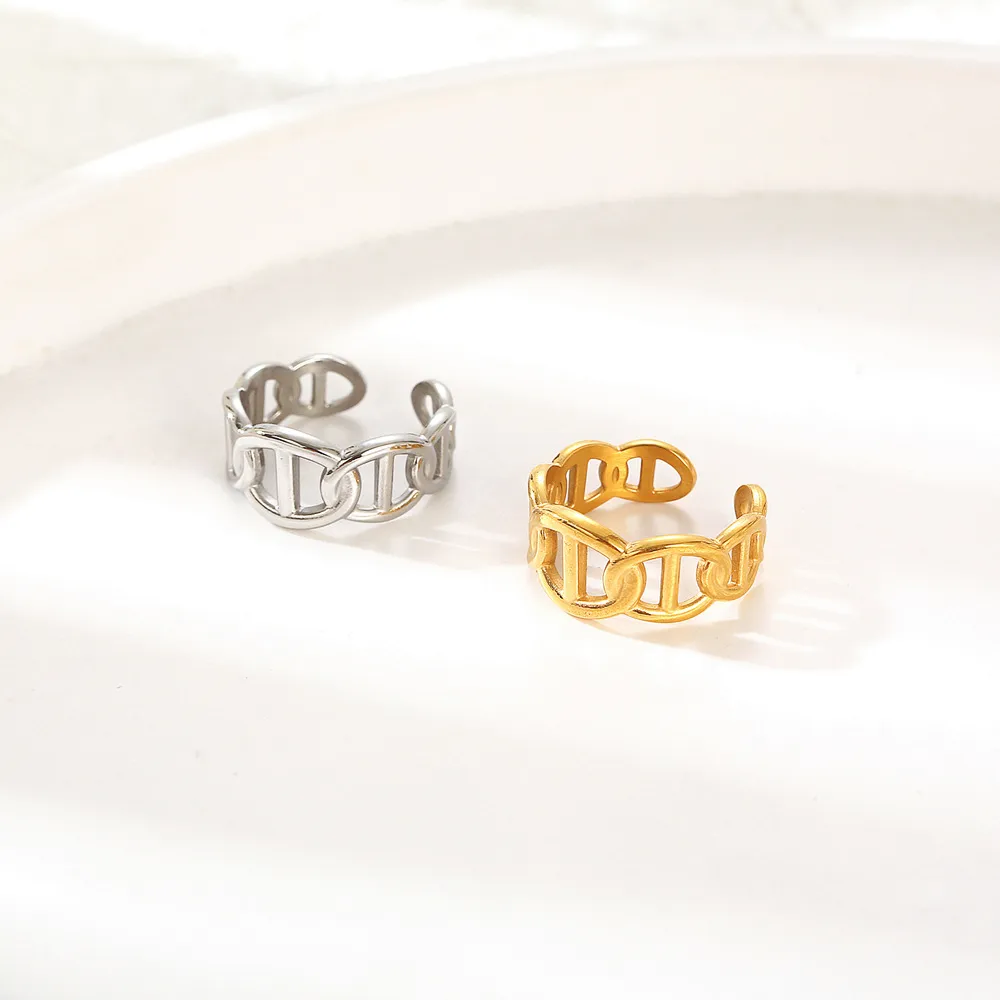 304 Stainless Steel 18K Gold Plated Simple Style Commute Plating Geometric Rings display picture 1
