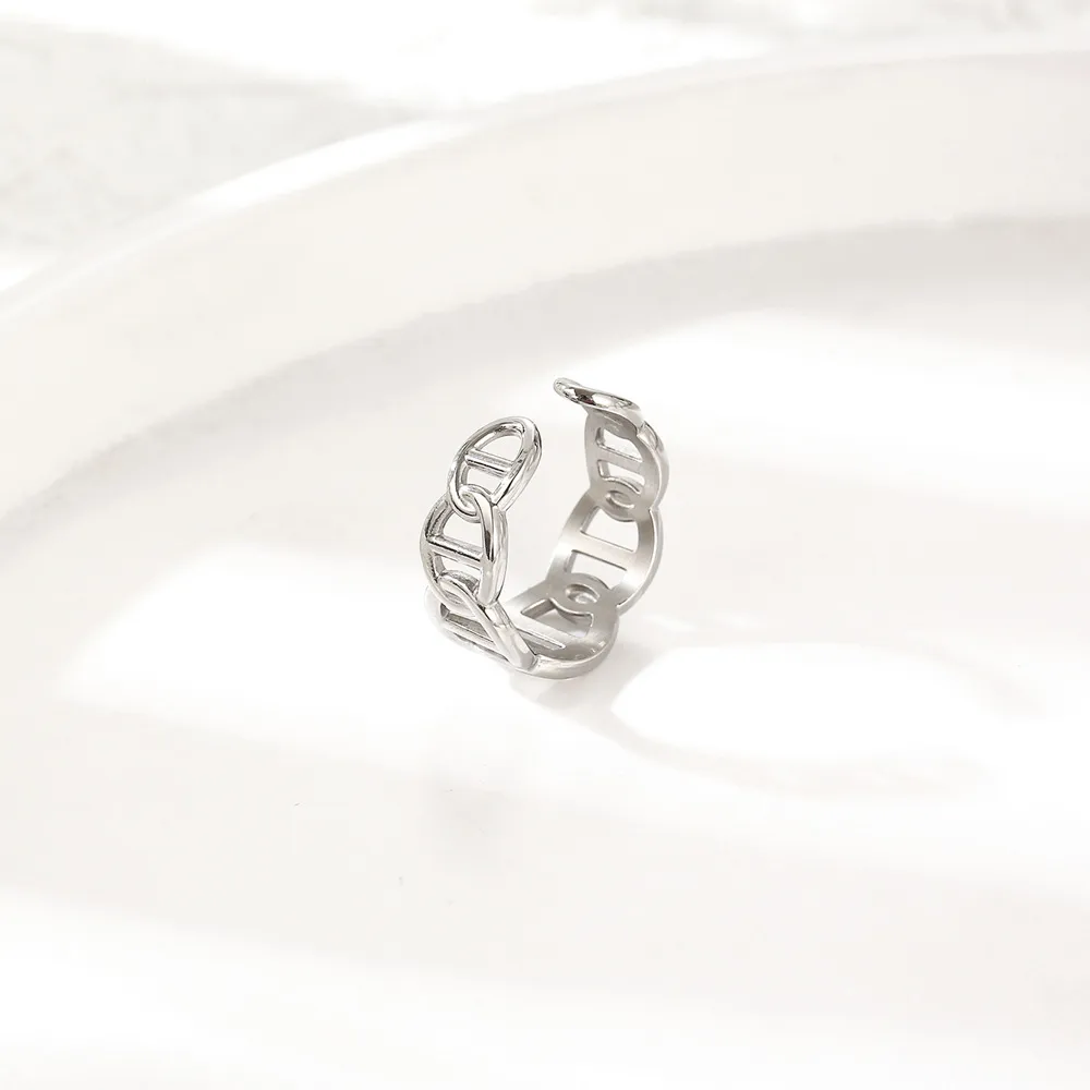 304 Stainless Steel 18K Gold Plated Simple Style Commute Plating Geometric Rings display picture 6