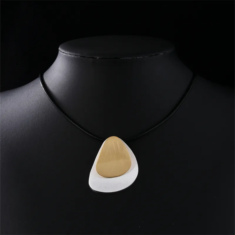 Elegant Exaggerated Geometric 304 Stainless Steel Zinc Alloy Plating K Gold Plated Rhodium Plated Women's Necklace display picture 1