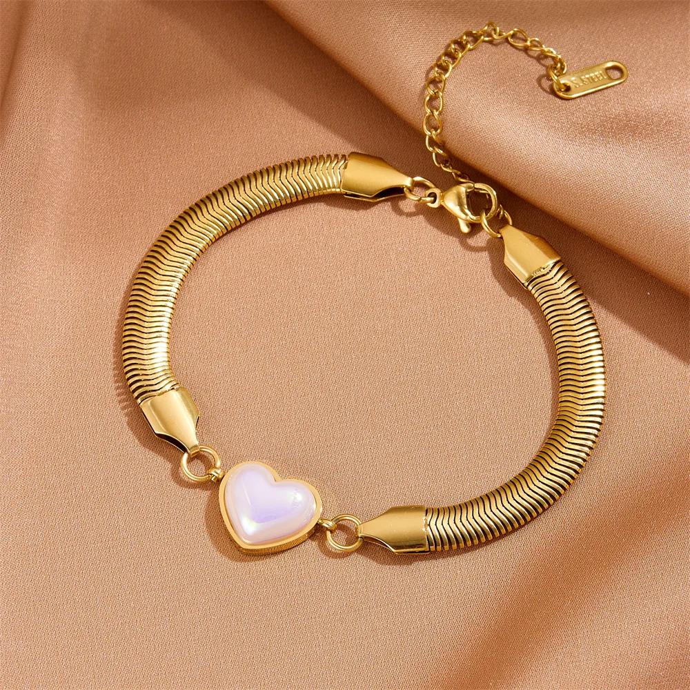 Simple Style Heart Shape Titanium Steel 18K Gold Plated Artificial Pearls Bracelets In Bulk display picture 5