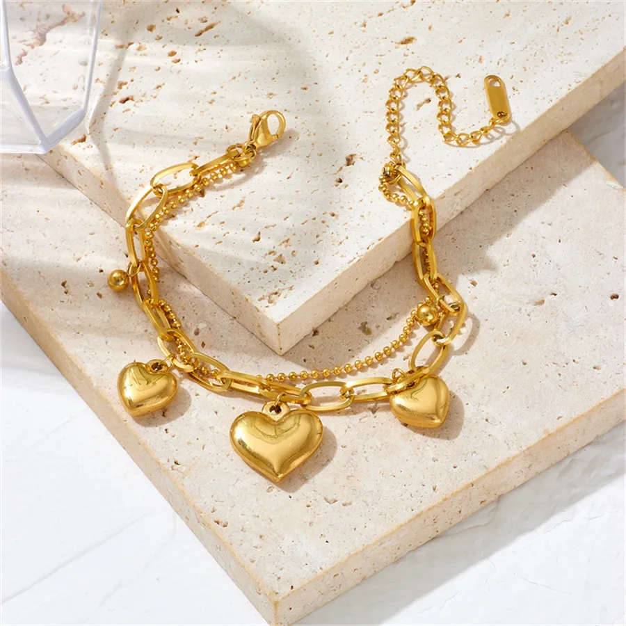IG Style Heart Shape Titanium Steel 18K Gold Plated Titanium Steel Bracelets In Bulk display picture 4