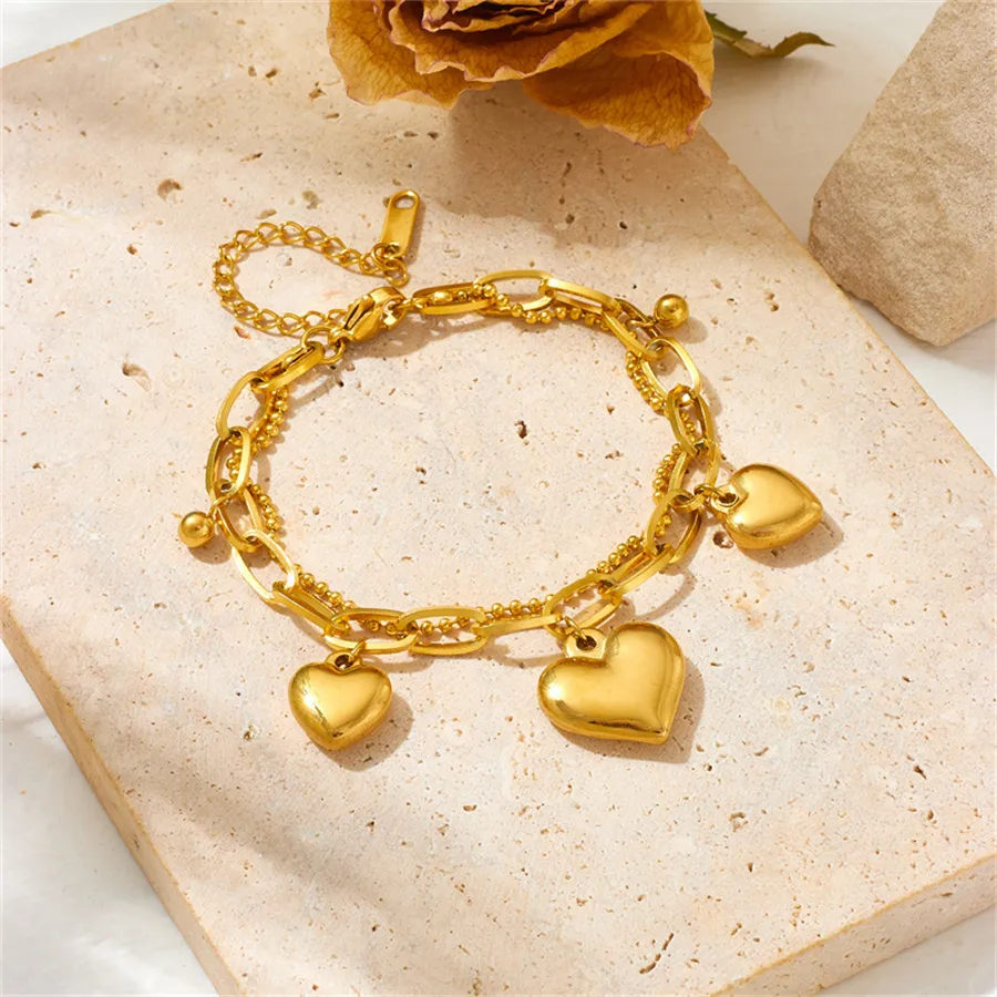 IG Style Heart Shape Titanium Steel 18K Gold Plated Titanium Steel Bracelets In Bulk display picture 5