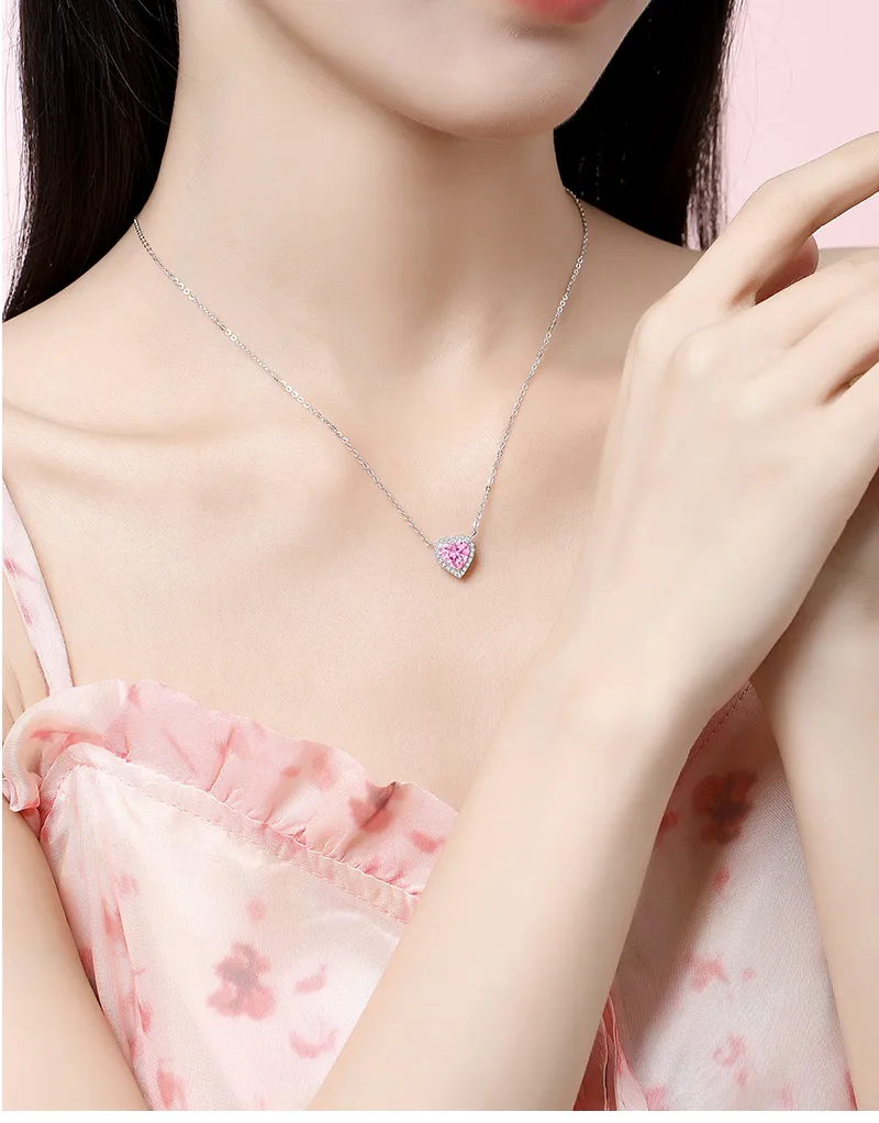 Lady Heart Shape Sterling Silver Inlay Zircon Pendant Necklace display picture 1