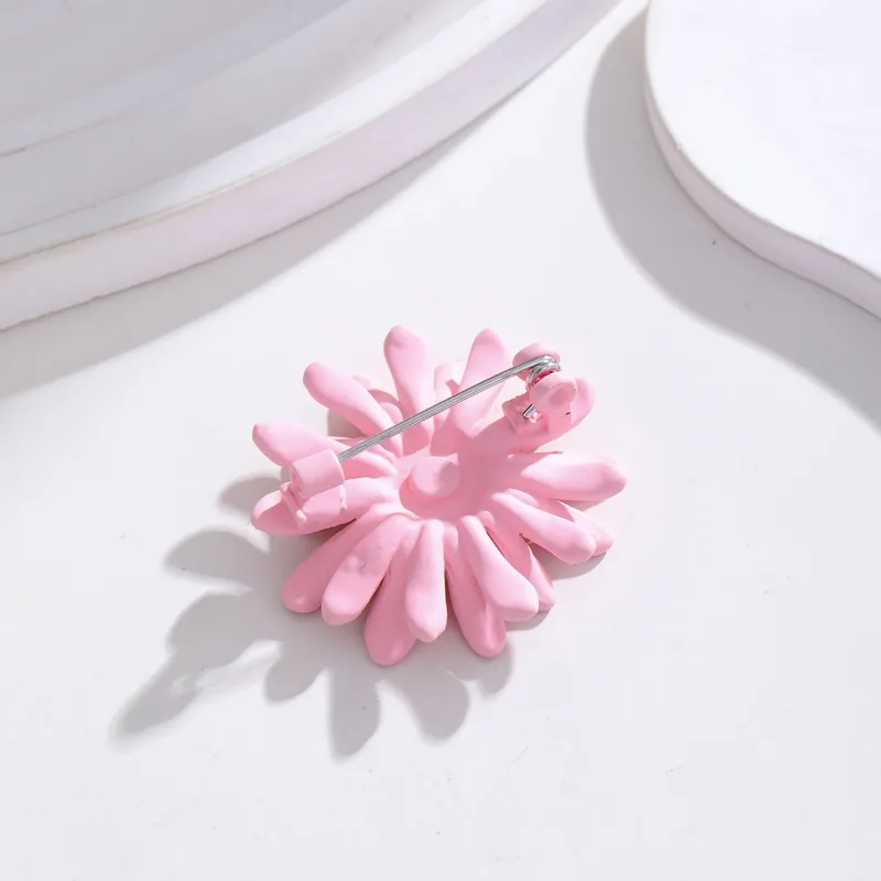 Pastoral Plant Daisy Alloy Women's Corsage Brooches Collar Pin display picture 7