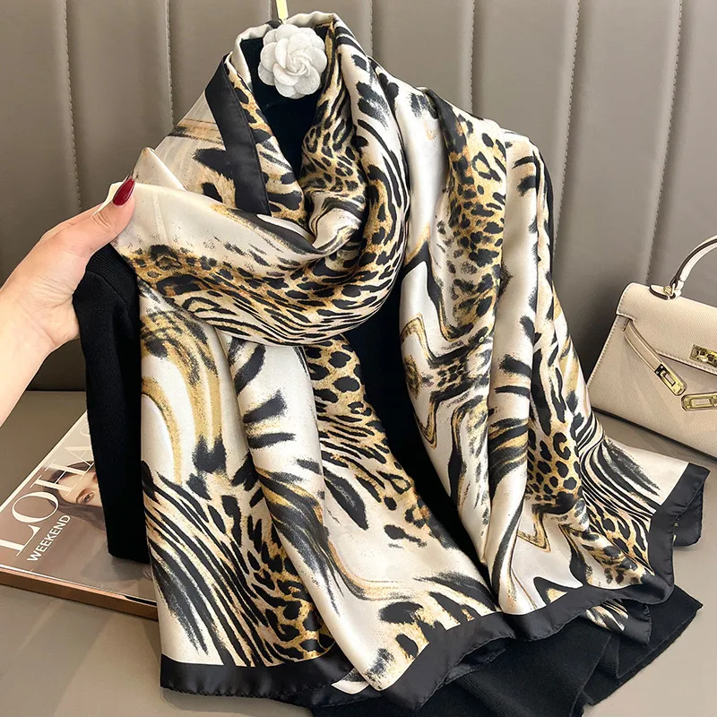 Women's Lady Leopard Satin Printing Shawl display picture 2