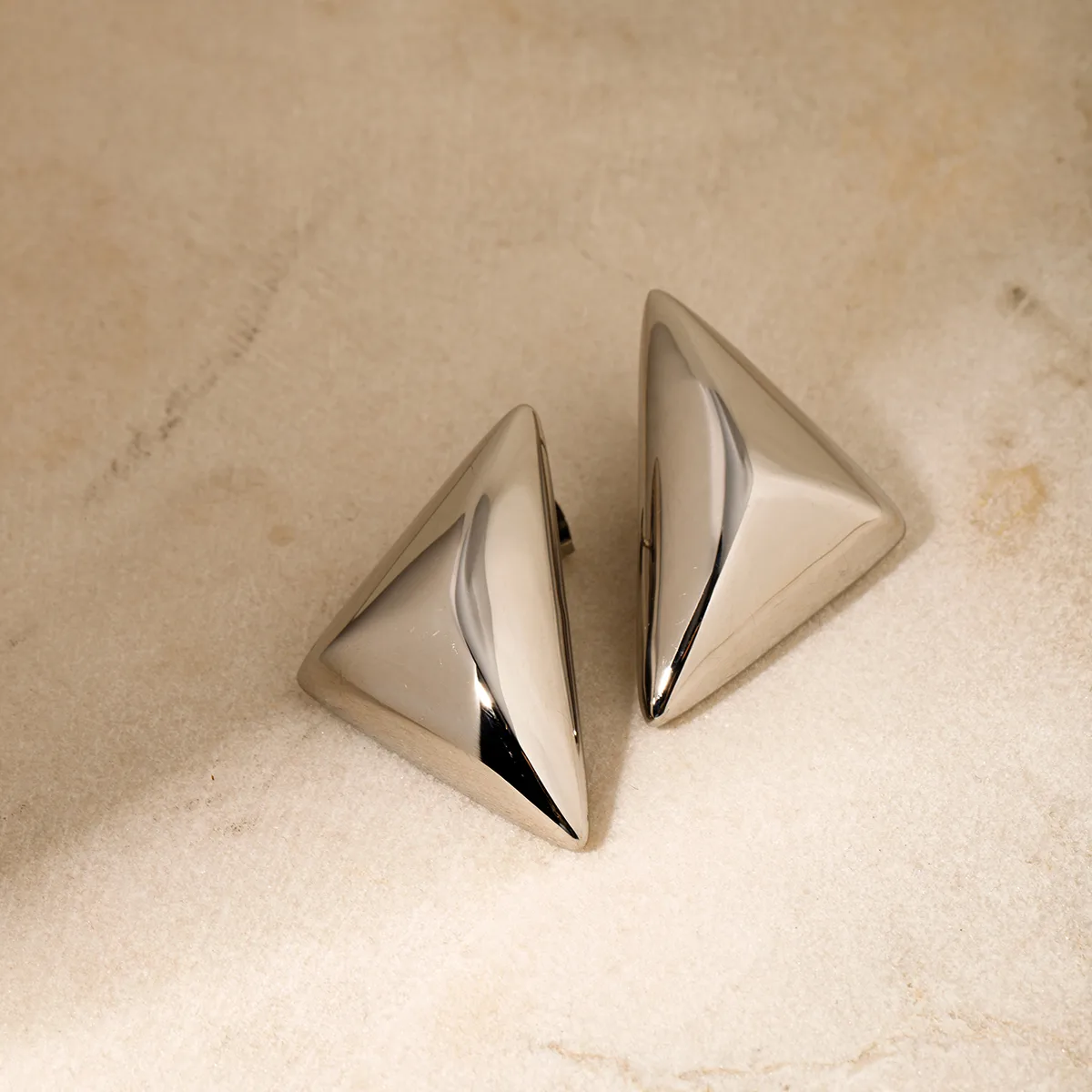 1 Pair Simple Style Classic Style Triangle Plating 316 Stainless Steel  18K Gold Plated Ear Studs display picture 8