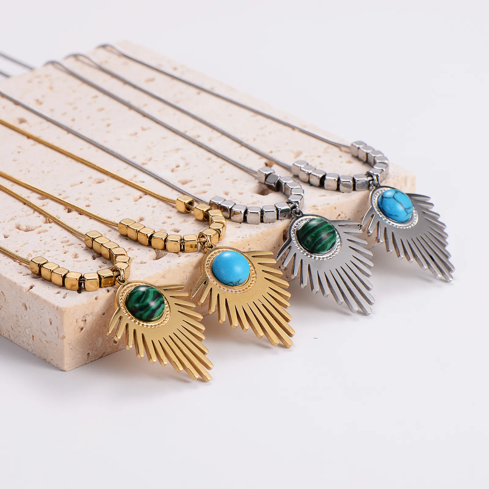304 Stainless Steel 18K Gold Plated IG Style Retro Beaded Plating Inlay Irregular Turquoise Pendant Necklace display picture 7