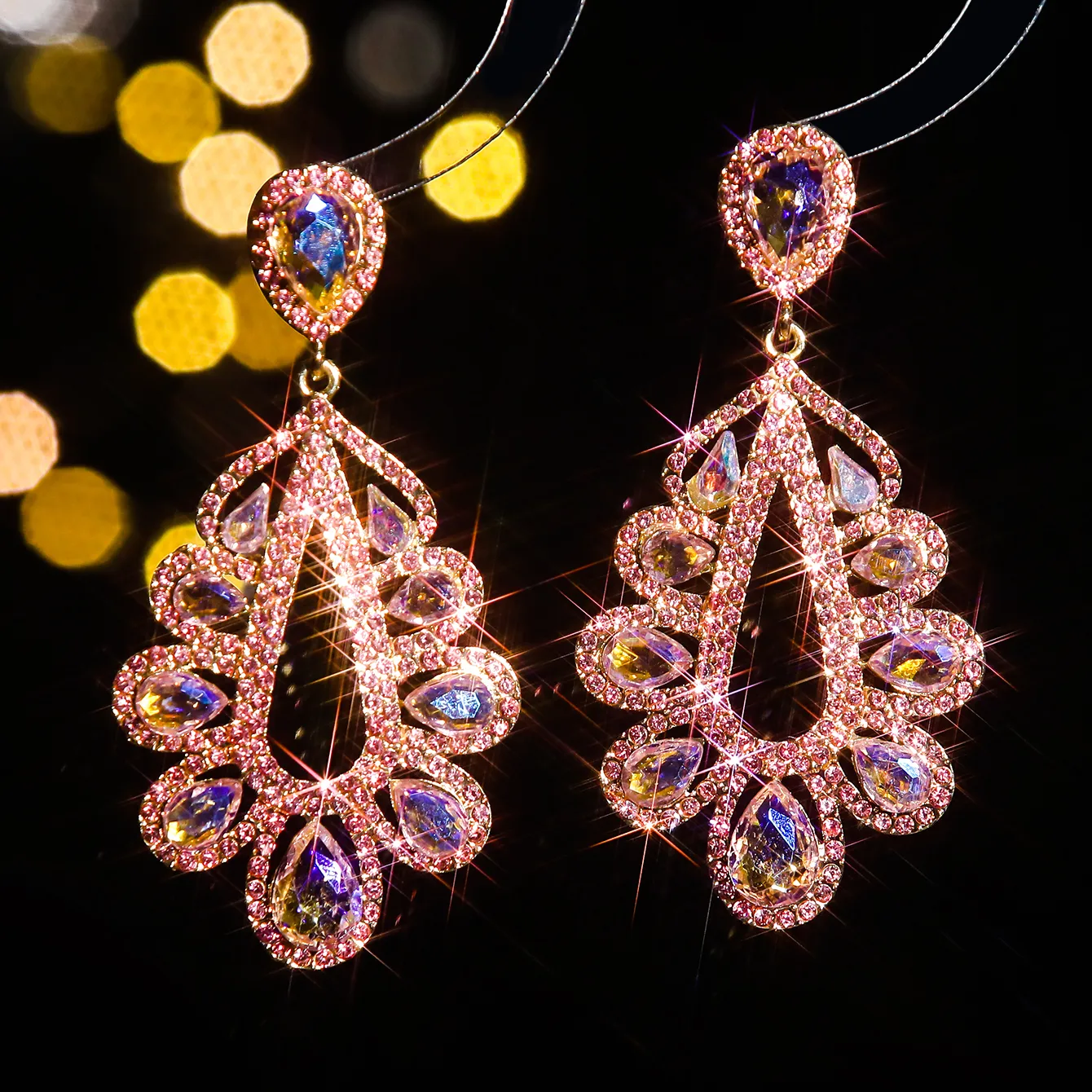 1 Pair Elegant Shiny Water Droplets Inlay Alloy Rhinestones Zircon Drop Earrings display picture 7