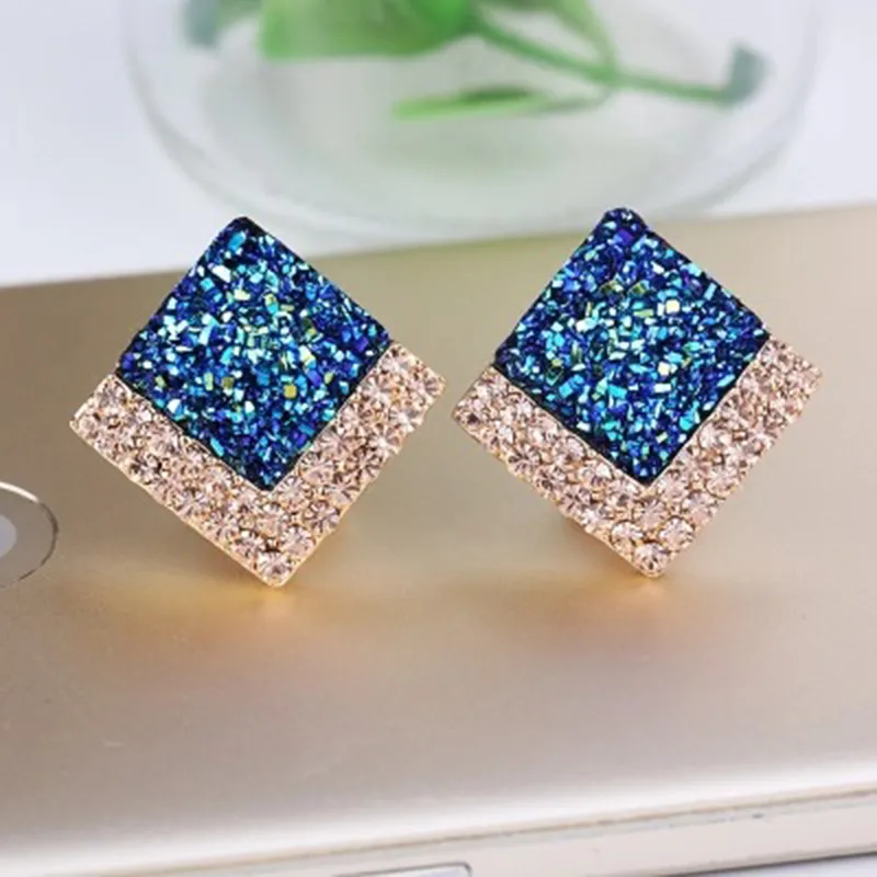 1 Pair Elegant Shiny Rhombus Plating Inlay Alloy Artificial Rhinestones 18k Gold Plated Ear Studs display picture 6