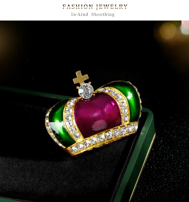 Retro Crown Alloy Inlay Rhinestones Unisex Brooches display picture 8