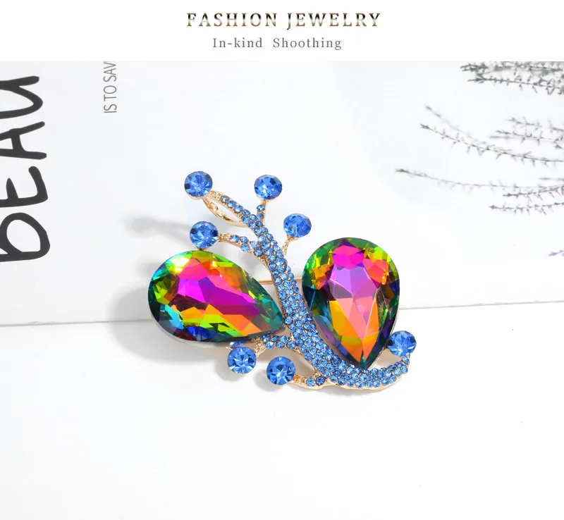 Retro Water Droplets Alloy Inlay Rhinestones Glass Women's Brooches display picture 5