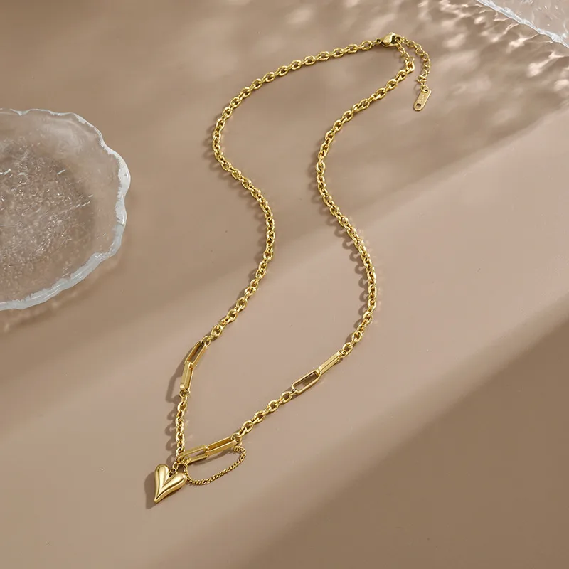 304 Stainless Steel 18K Gold Plated Sweet Simple Style Plating Chain Heart Shape Pendant Necklace display picture 2