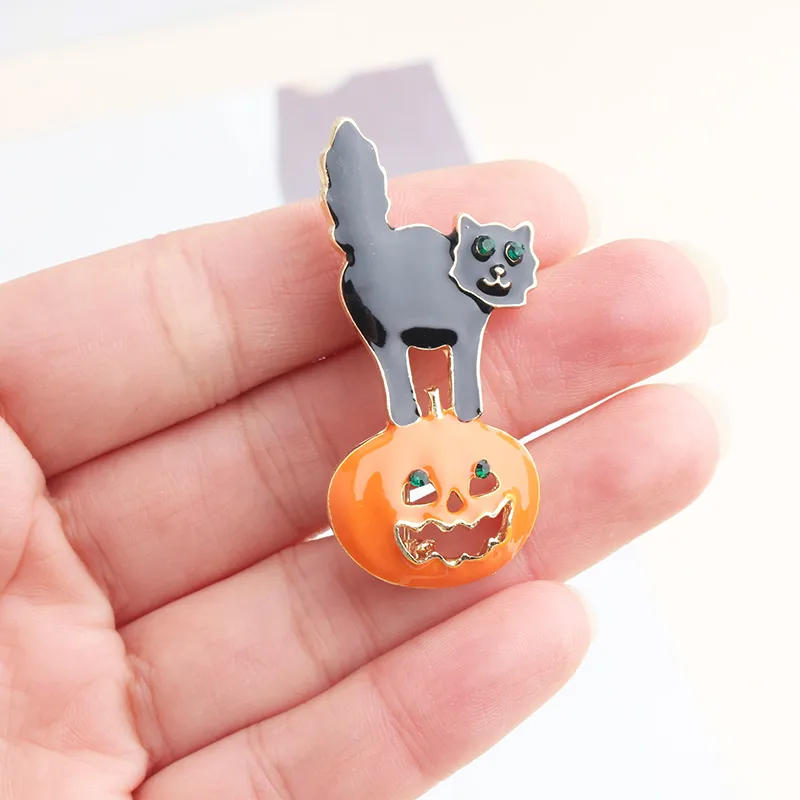 Cute Animal Alloy Unisex Brooches display picture 1