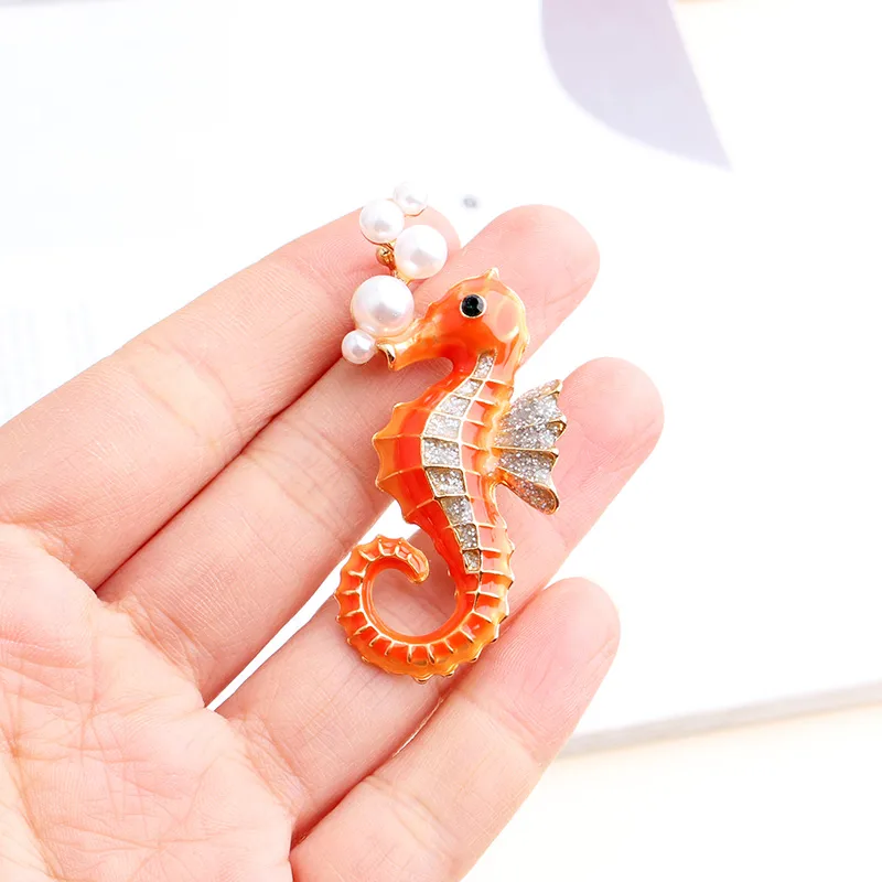Exaggerated Funny Hippocampus Alloy Inlay Artificial Pearls Rhinestones Unisex Brooches display picture 1