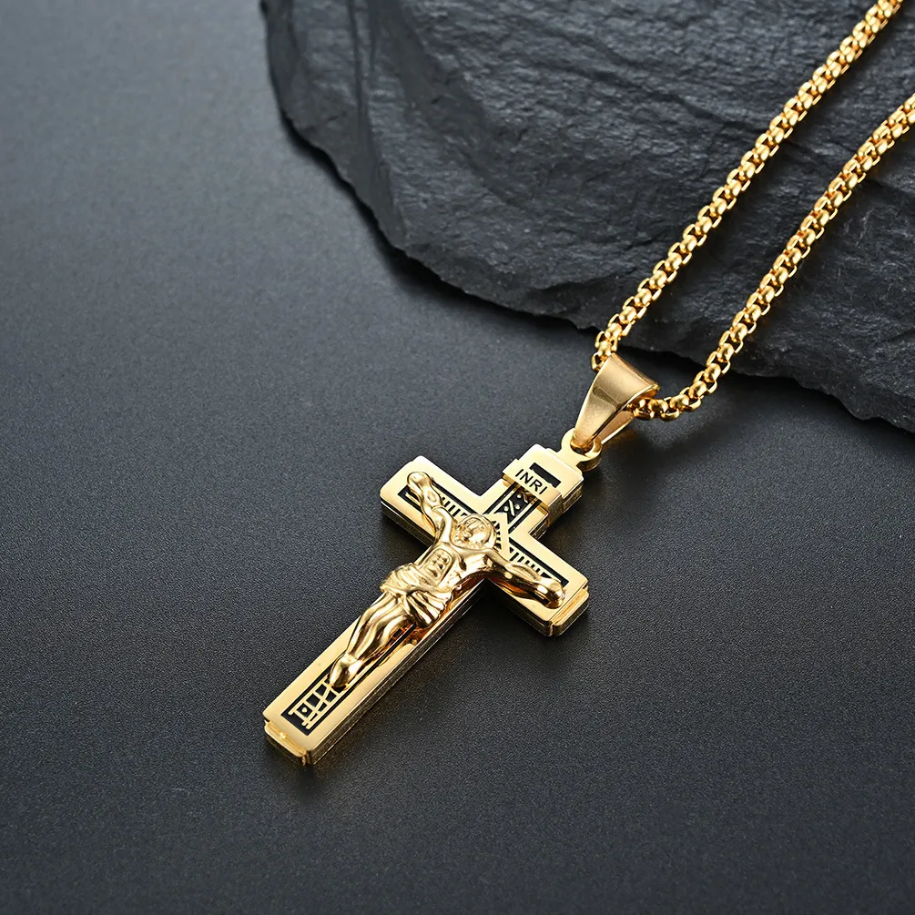 Punk Streetwear Cross Stainless Steel Alloy Gold Plated Silver Plated Men's Pendant Necklace display picture 1