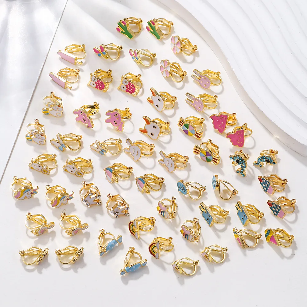 1 Set Cartoon Style Geometric Cartoon Enamel Alloy Ear Studs display picture 2