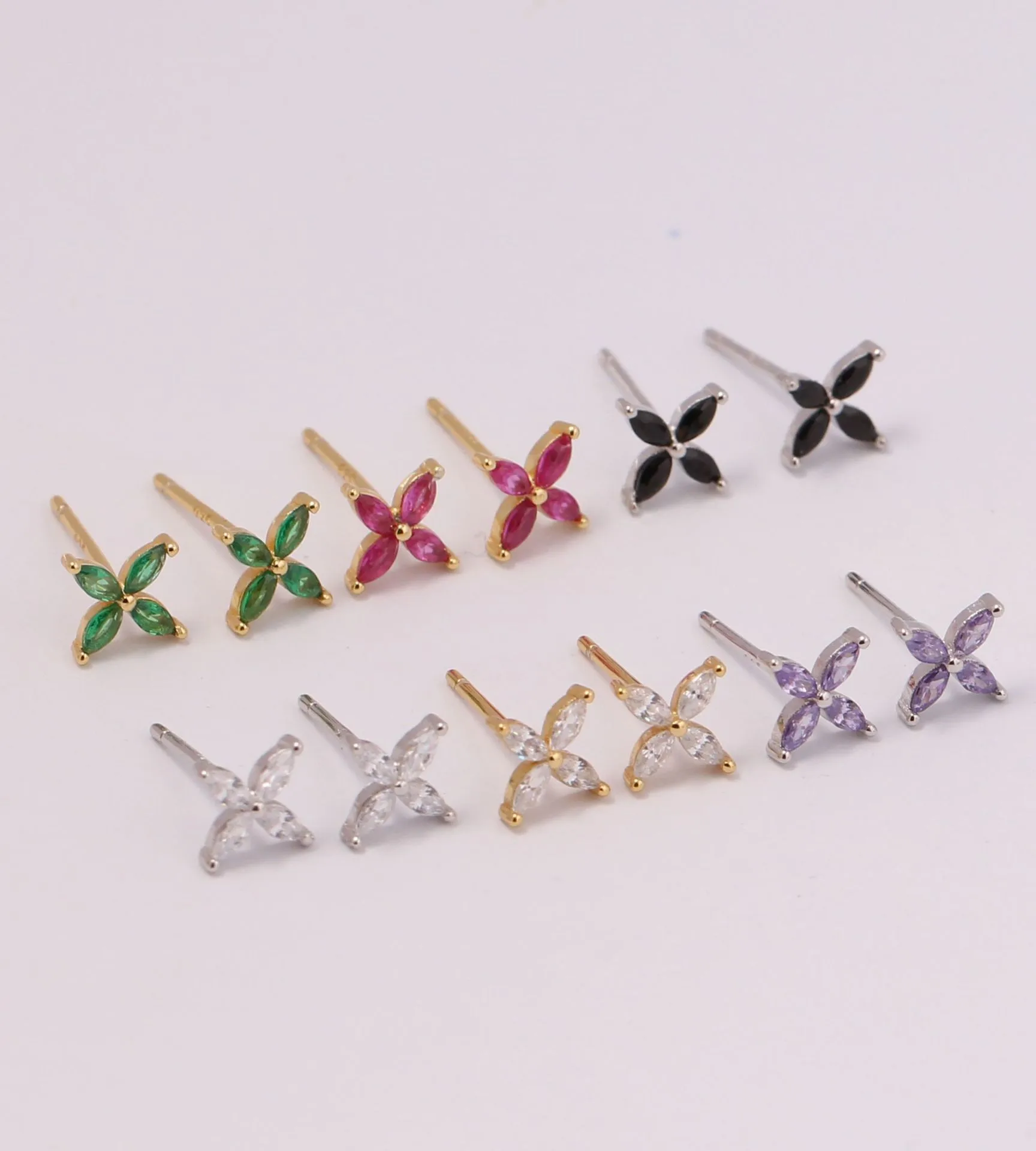 1 Pair 925 Sterling Silver Zircon Flower Ear Studs display picture 1