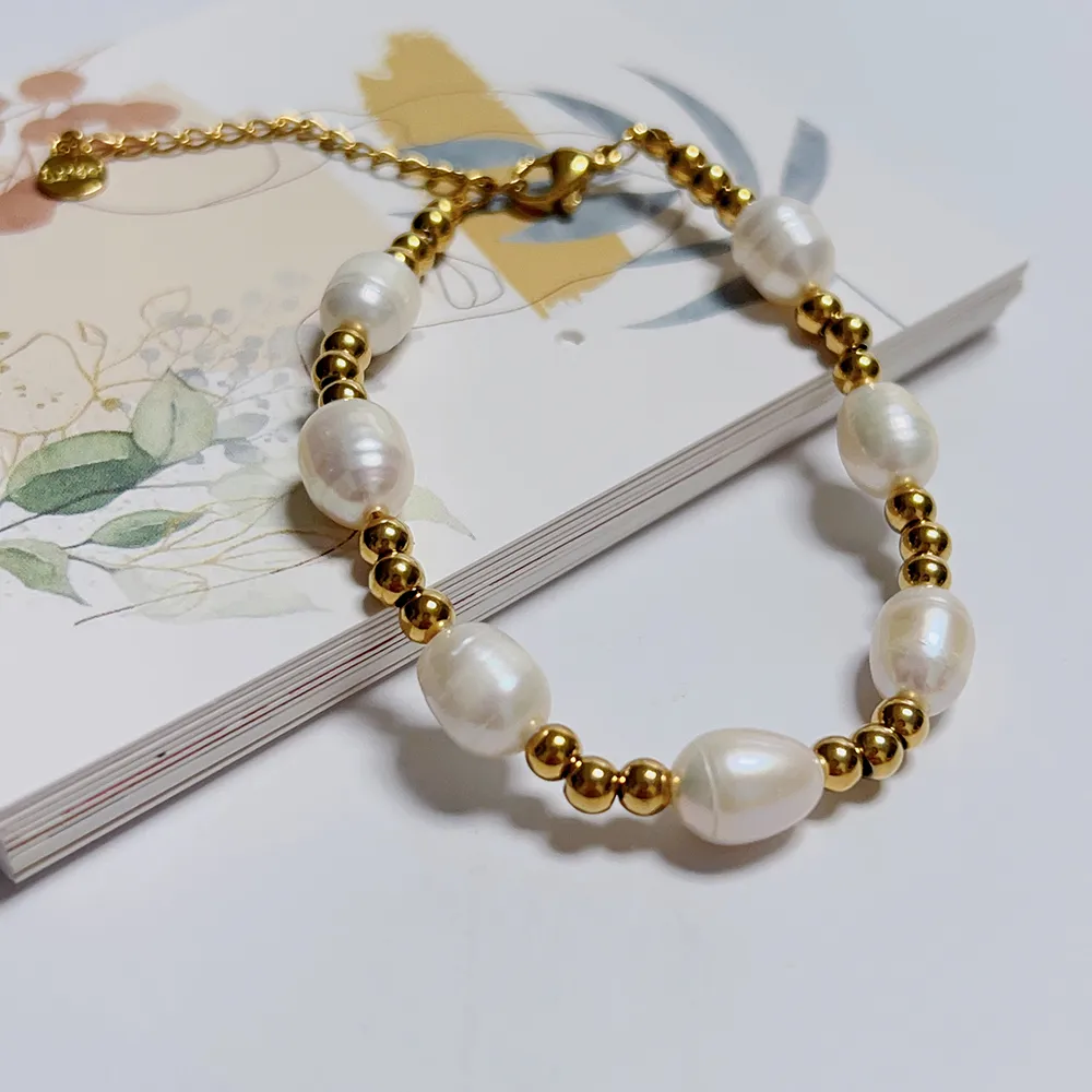 Stainless Steel Freshwater Pearl 18K Gold Plated Casual Luxurious Classic Style Plating Geometric Bracelets display picture 4