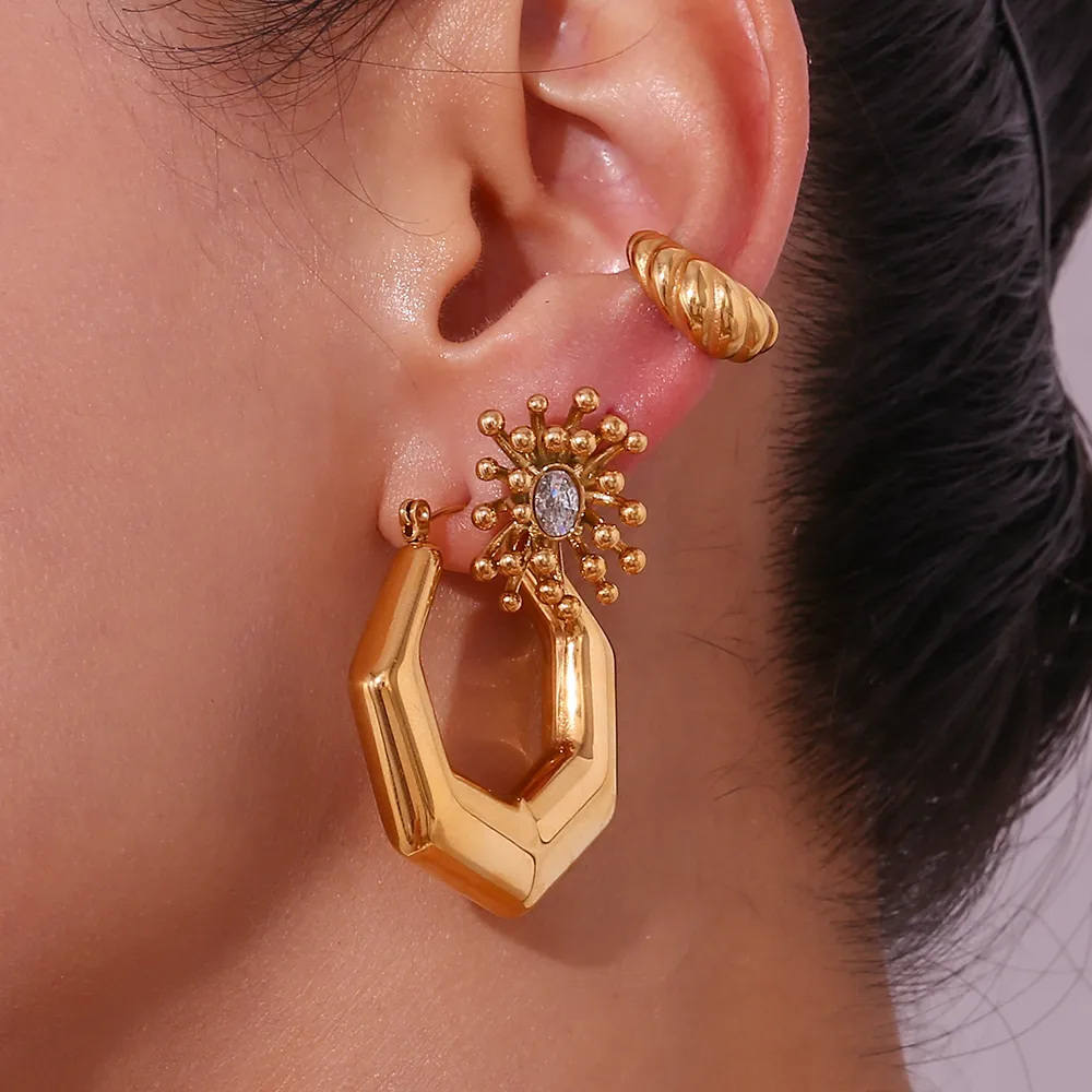 1 Pair Simple Style Flower Plating Inlay 304 Stainless Steel Zircon 18K Gold Plated Ear Studs display picture 6