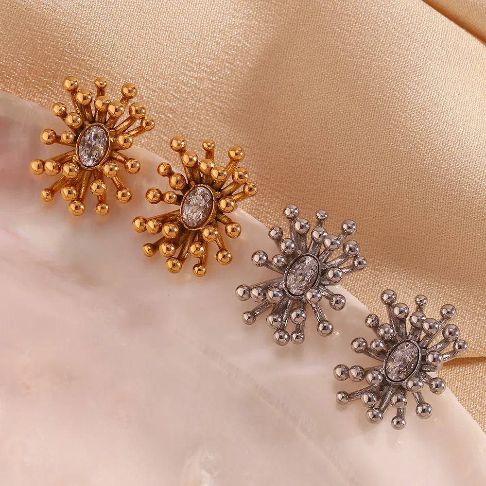 1 Pair Simple Style Flower Plating Inlay 304 Stainless Steel Zircon 18K Gold Plated Ear Studs display picture 1