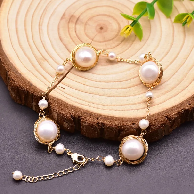 Original Design Geometric Freshwater Pearl Copper Plating Pearl 18k Gold Plated Bracelets display picture 1