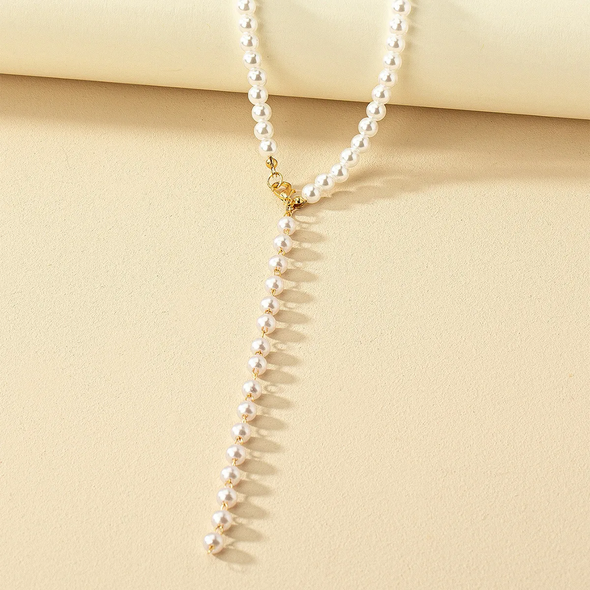 Lady Pearl Alloy Beaded Tassel Plating Women's Pendant Necklace display picture 5