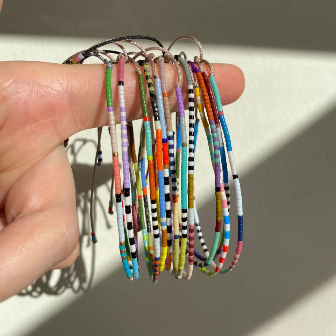 Simple Style Round Seed Bead Beaded Women's Bracelets display picture 1